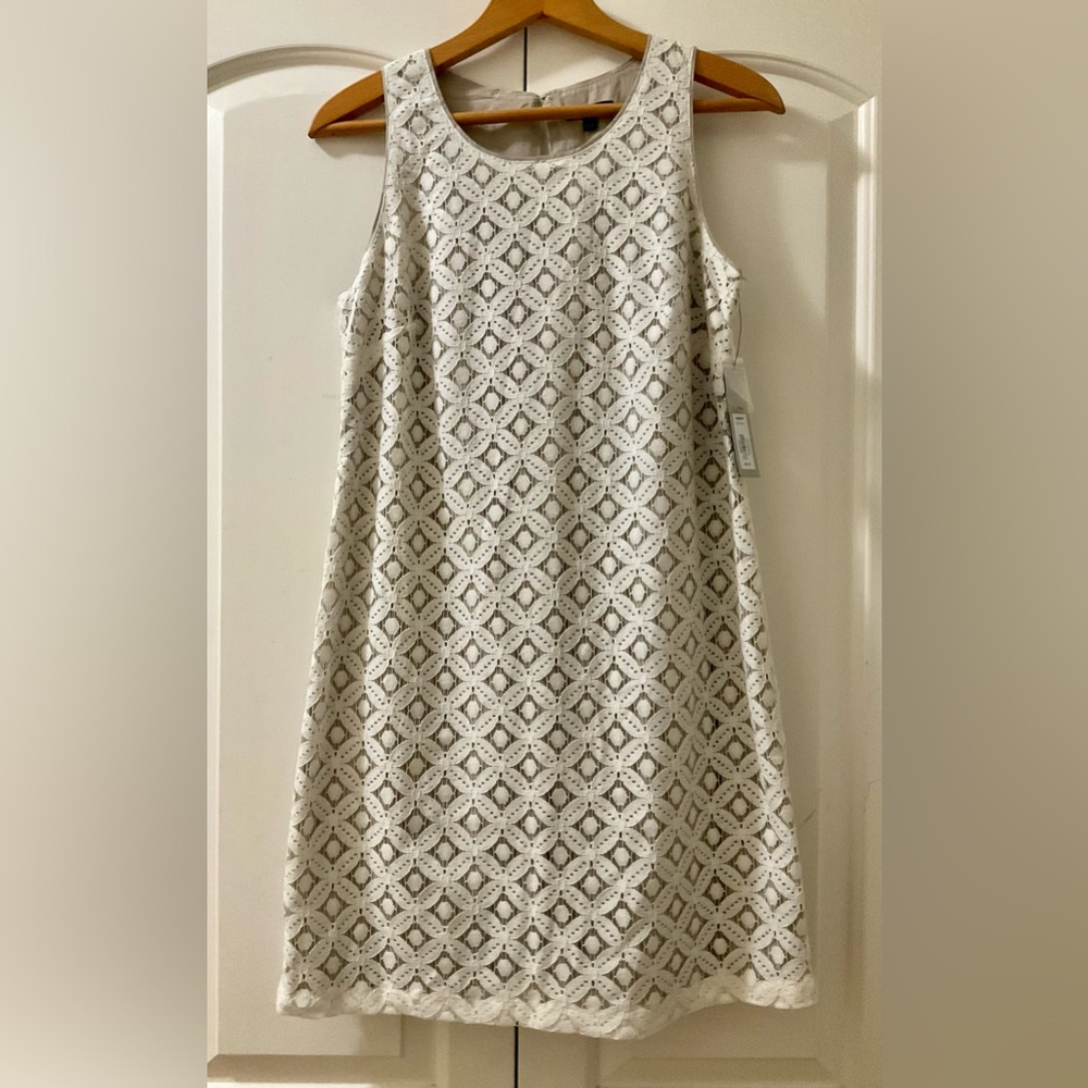 Apt 9 dress, New With Tags, Size S